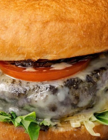 סופגניית המבורגר עם בורגר פטריות של מרינה